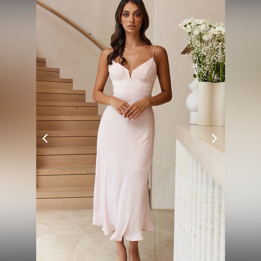Selfie Leslie Lake Como baby blush pink dress